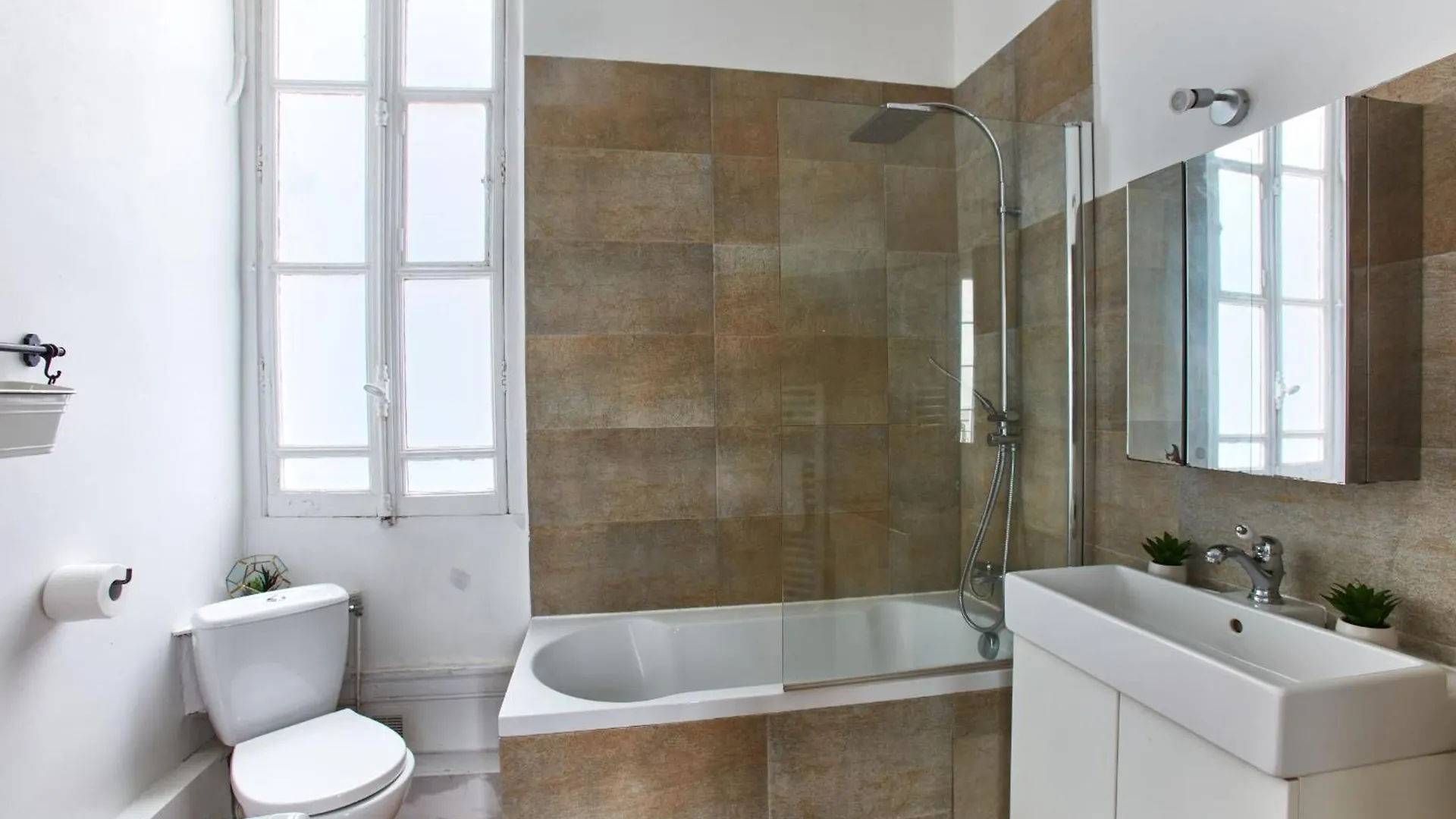 Apartment Heart Of & Montorgueil - 1br - Cityapartmentstay Paris